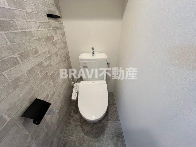 ファーストフィオーレ谷町六丁目フェリシア BRAVI不動産のトイレ|シンプルで使いやすいトイレです