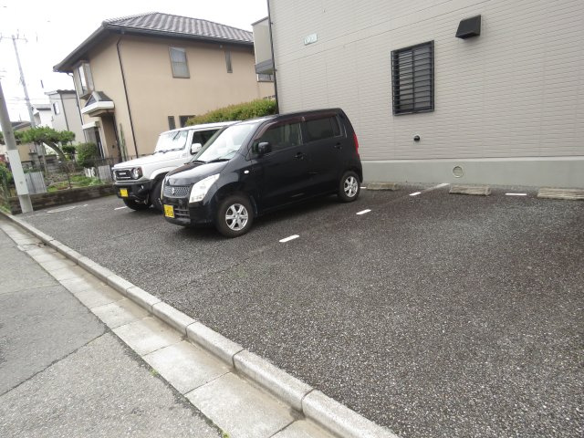 リーブルの駐車場