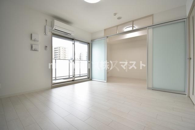 ヴィラ・セレーノ玉造本町の居間・リビング|別部屋参考写真