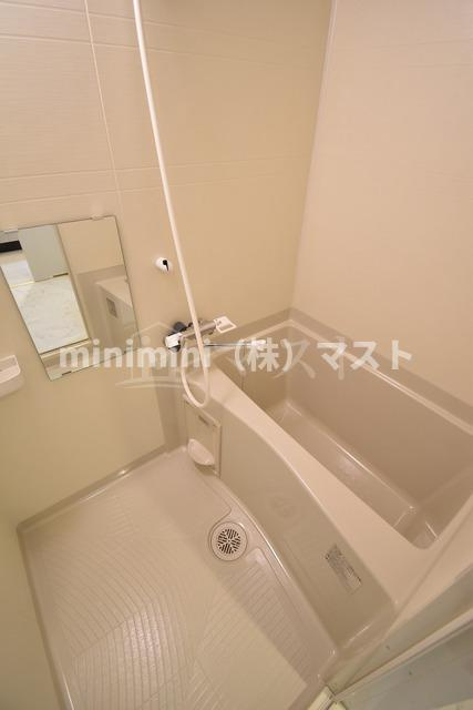ヴィラ・セレーノ玉造本町の浴室|別部屋参考写真
