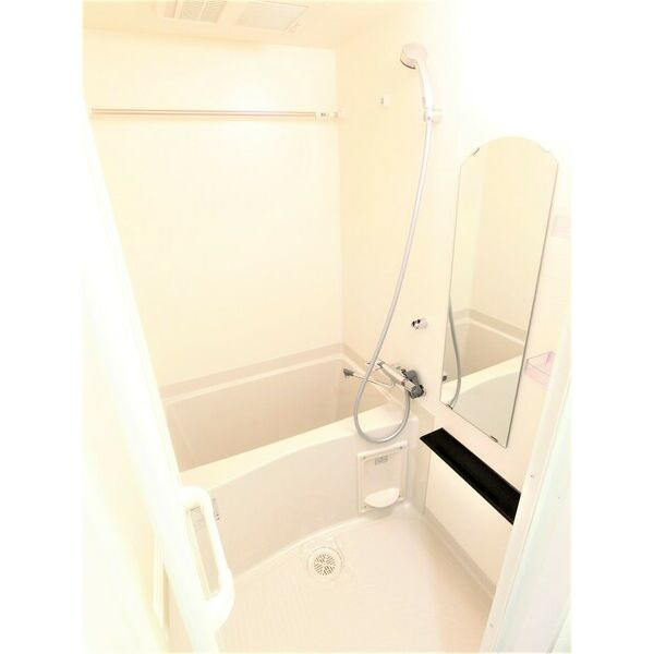 ディアレイシャス矢場町の浴室