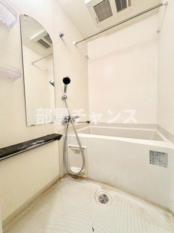 ディアレイシャス矢場町の浴室