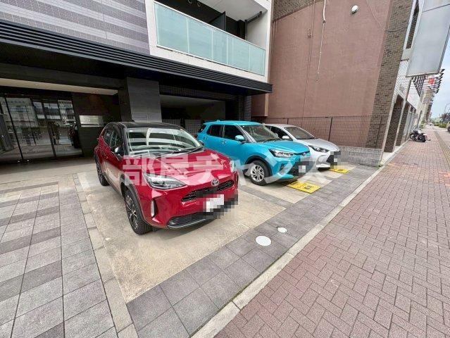 ディアレイシャス鶴舞公園の駐車場
