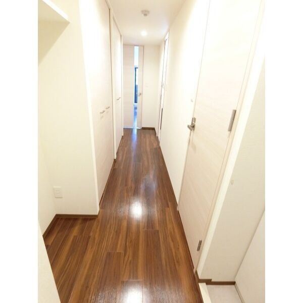 ディアレイシャス鶴舞公園の玄関