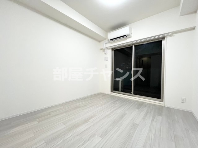 ディアレイシャス名古屋太閤通Ⅱの居間・リビング