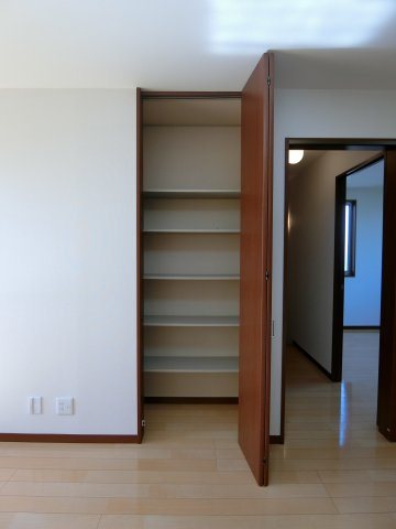 プレジールA棟の収納|イメージ202号室の写真