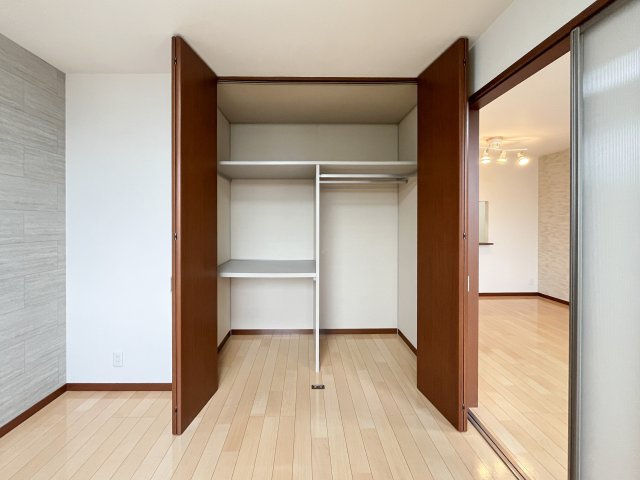 プレジールA棟の収納