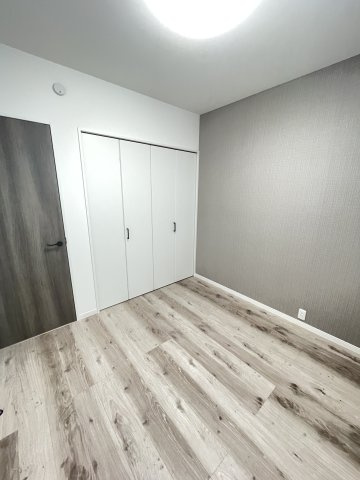 【洋室】 | トレステージ桜木4丁目　3号棟 | ☆各居室収納付きです☆