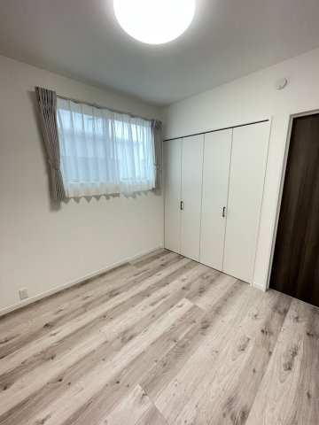 【洋室】 | トレステージ桜木4丁目　3号棟 | ☆一人の時間もまったり過ごせそうなお部屋ですね！☆