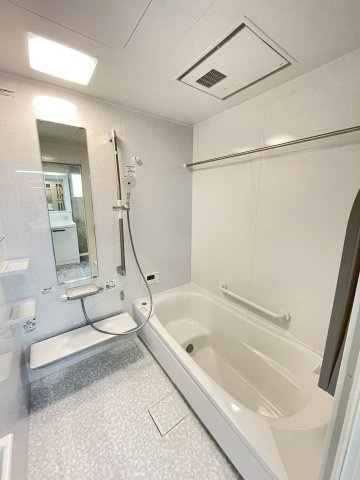 【浴室】 | トレステージ桜木4丁目　3号棟 | ☆清潔感のあるバスルーム！日々の疲れも癒せそうですね♪☆