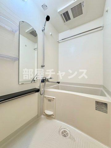 プレサンス上前津プレスの浴室