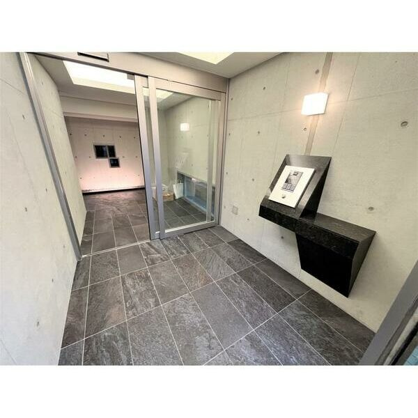 Teramachi　Box　24のエントランス