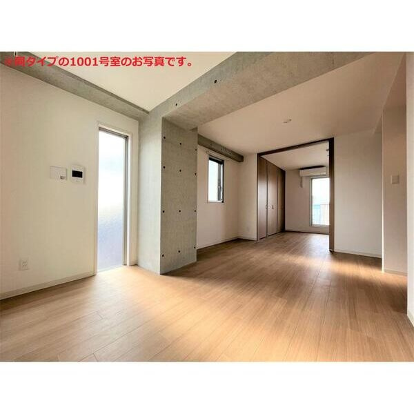 Teramachi　Box　24の居間・リビング