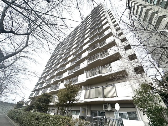 多賀城ロジュマンE棟の外観