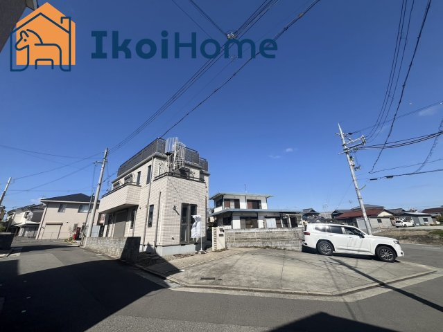 明石市大久保町大窪　中古戸建　リフォ完の前面道路含む現地写真|●年中無休：見学時間9:00～20:00・当日予約可●大久保駅徒歩10分で土地57.2坪！・築浅のヘーベルハウスで大きな建物！リフォーム済み！駐車場6台可能！！角地！