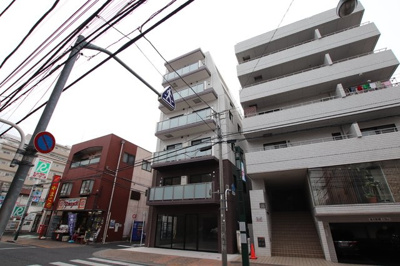 ◆特急停車「調布」駅徒歩5分。都心近接の良アクセス。