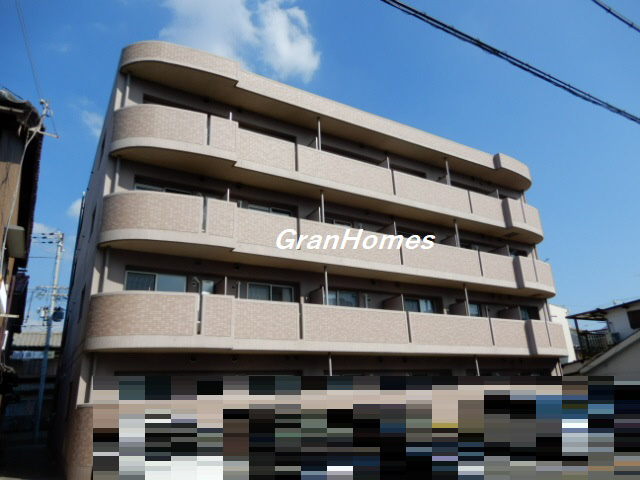 コンフォート　本町の外観