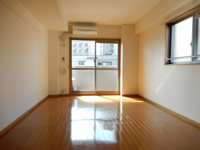 コンフォート　本町の寝室