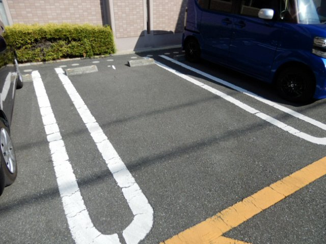 コンフォート　本町の駐車場
