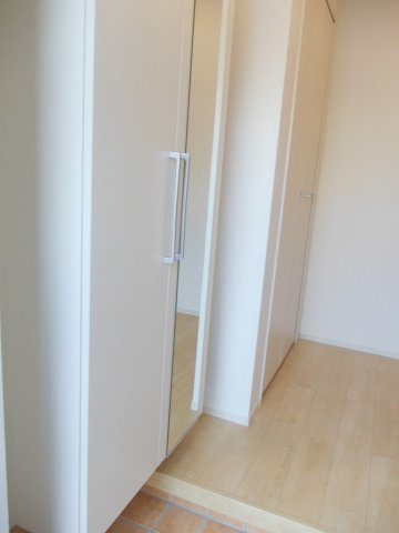 ユートピアの玄関