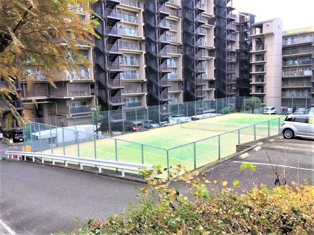 グリーンタウン香里ヶ丘B棟のその他共用部分|テニス