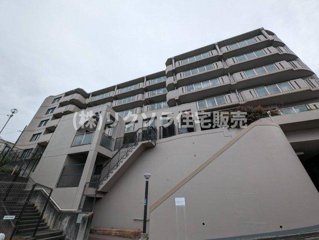 サンマンションベルデール香里翠香園の外観|新しい生活にいかがでしょうか？外観はお住まいの顔になります。こだわりたいポイントですね。水回りリフォームやリノベーションも承ってます。
■現地見学・資金計画相談・住宅ローン相談もお問合せ受付中■