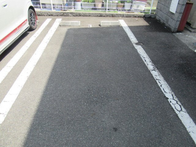 カナルサイドの駐車場