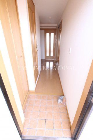 ワンシーダーヒルズの玄関