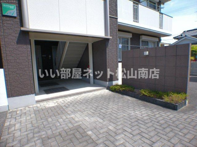 【エントランス】 | グランマスト古川北 Ｂ棟