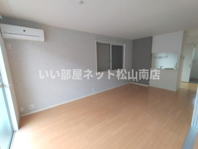 【居間・リビング】 | グランマスト古川北 Ｂ棟
