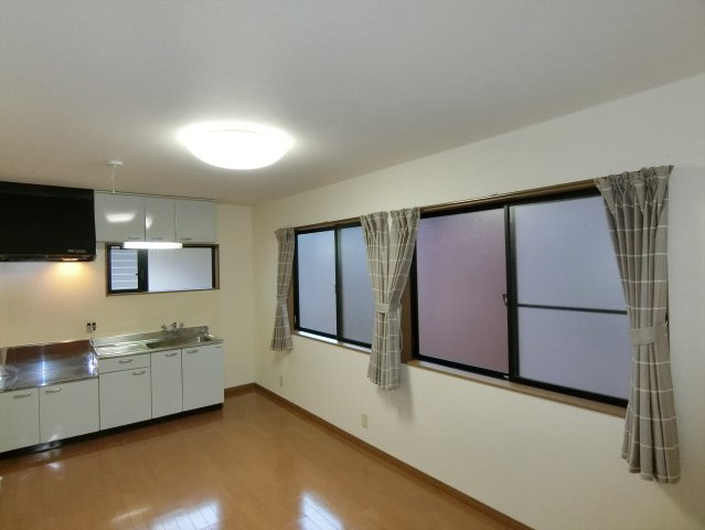 コーポラスいちぶの居間・リビング