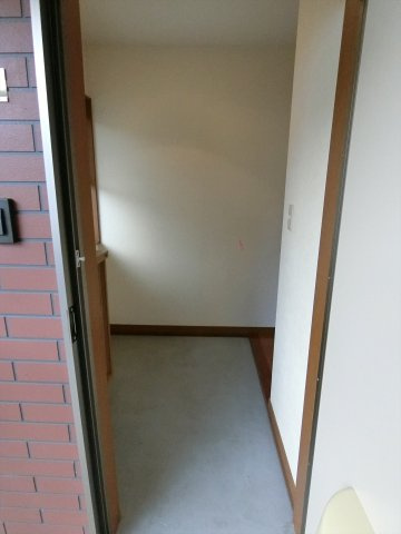 コーポラスいちぶの玄関