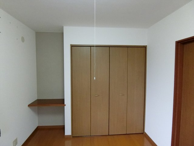 コーポラスいちぶの洋室