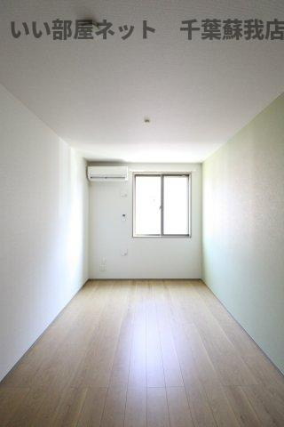 フルラージュ千葉中央の洋室|個人の部屋や寝室として使える洋室です