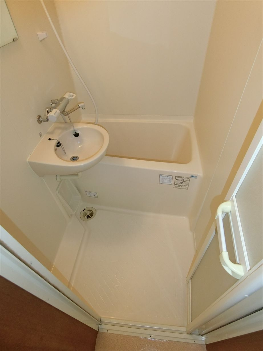 メゾングレースの浴室