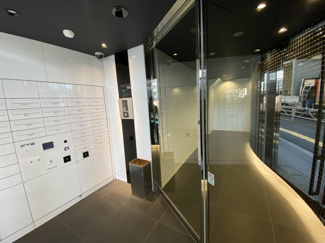 【エントランス】