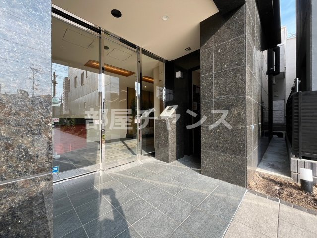 エステムコート名古屋千種グレイスのエントランス