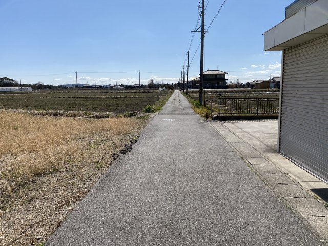 西尾市今川町宮東の売地の前面道路含む現地写真