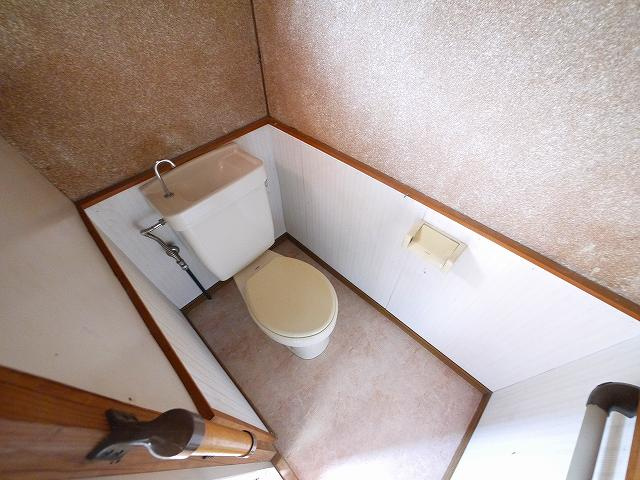 吉田貸家のトイレ|落ち着いたトイレです