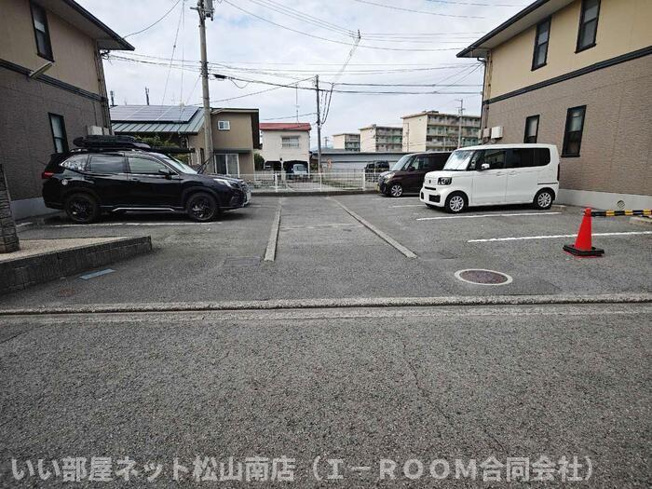 【駐車場】 | リッツハウス森松　B棟