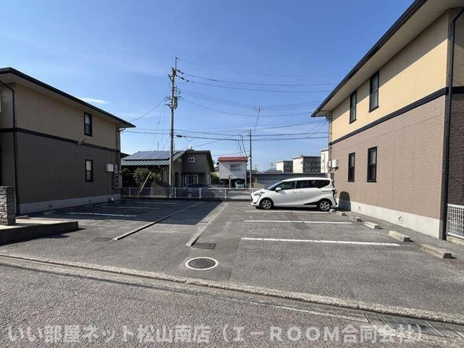 【駐車場】 | リッツハウス森松　B棟