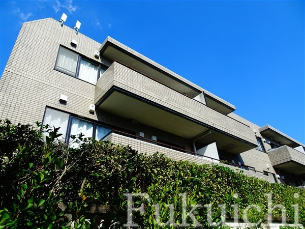 エトワール下馬の外観