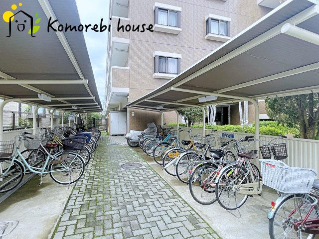 グラン・コート上尾の駐輪場|4/4　撮影済み