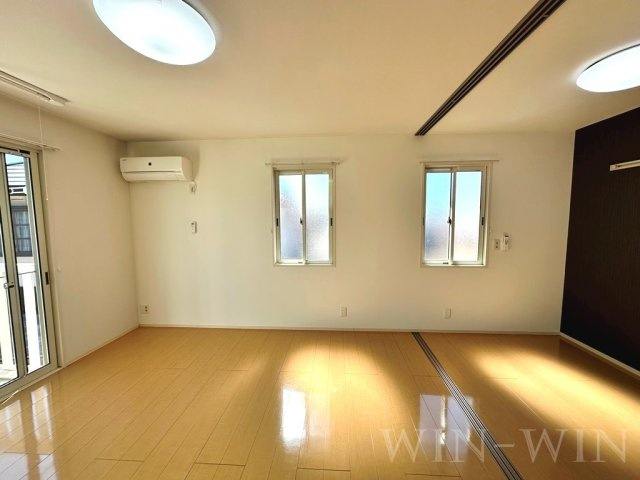 ロイヤルメゾンの居間・リビング