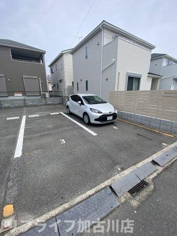 CASA dearⅡの駐車場
