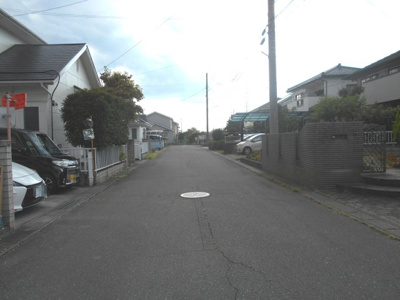 【前面道路含む現地写真】 | 佐波郡玉村町上新田中古住宅
