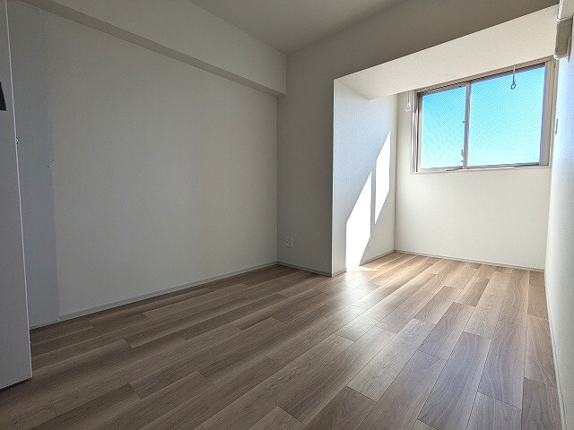 JMFレジデンス蔵前鳥越の設備|全室南向き日当り眺望良好です、6.9帖洋室にエアコン付きです、取り外し可能な室内物干し設備あります