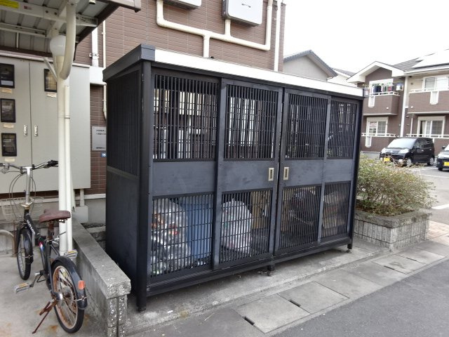 カーサ・アヴェニュＢのその他共用部分|敷地内専用ゴミステーション