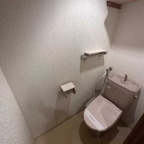 秀弐番館のトイレ