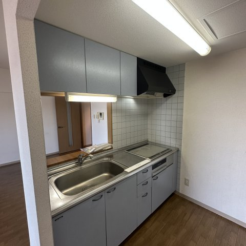 秀弐番館のキッチン